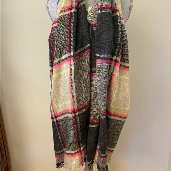 Moment by Moment scarf - Picture 4 of 8